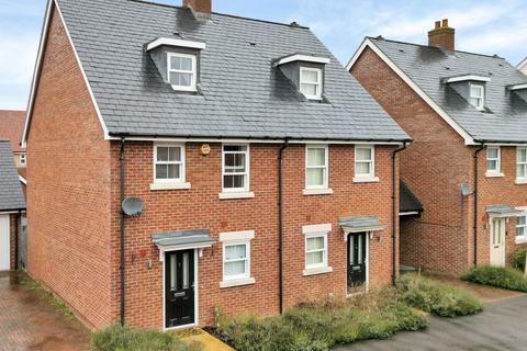 3 bedroom townhouse for sale, Sherrington Grove, Biggleswade SG18