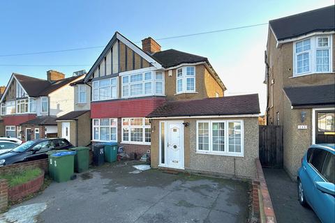 4 bedroom semi-detached house for sale, Balmoral Road, Watford, WD24