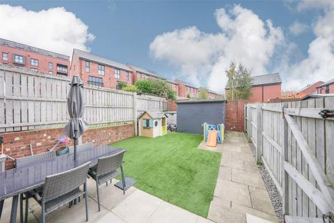 4 bedroom terraced house for sale, Enfield Road, Gateshead, NE8