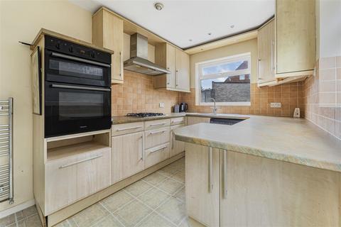 86 Brian Road, Harlington, Dunstable, LU5 6NH