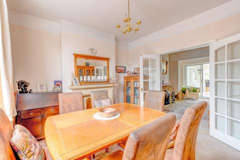 4 bedroom semi-detached house for sale, Evesham Road, Astwood Bank, Redditch, Worcestershire, B96