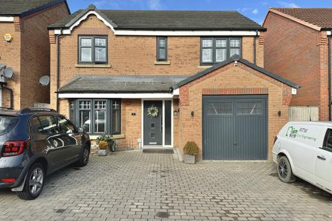 4 bedroom detached house for sale, Shortwall Court, Pontefract