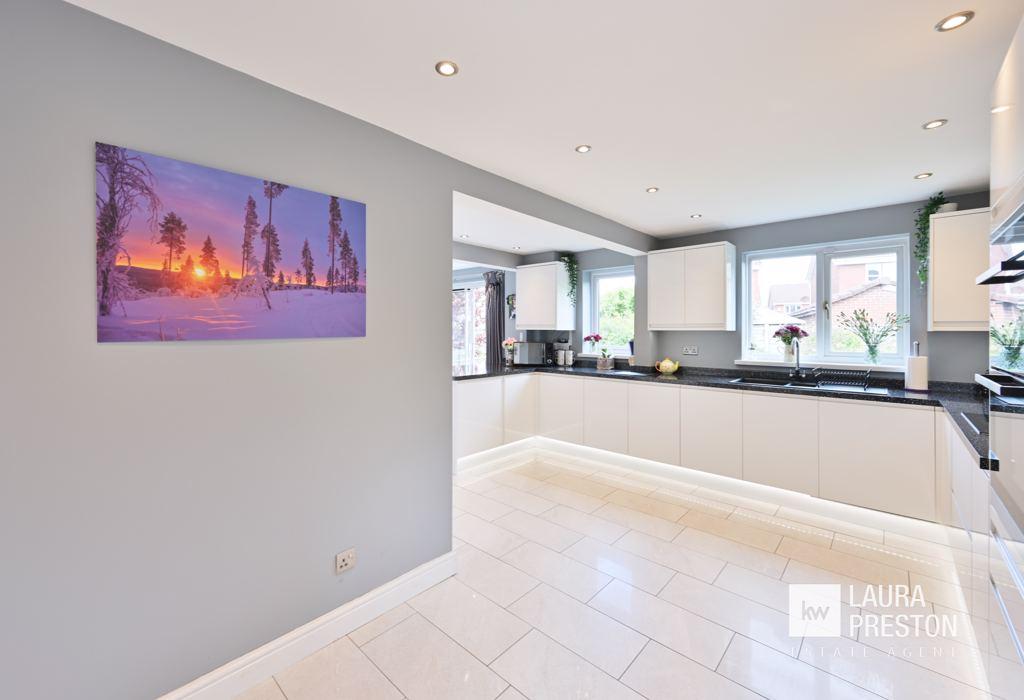 Hampshire Road, Preston, Lancashire 4 bed detached house for sale £