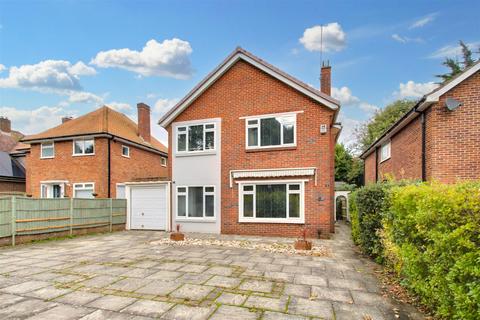 10 Ilex Way, Goring By Sea, Worthing, BN12 4UZ