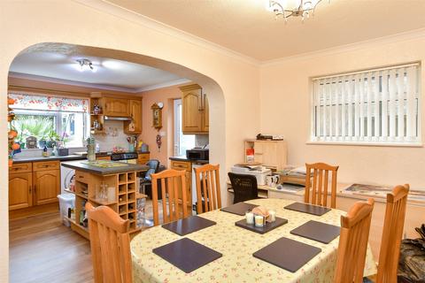 3 bedroom semi-detached house for sale, Halifax Drive, Worthing, West Sussex