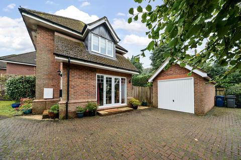 3 bedroom detached house for sale, Burnt Hill Way, Wrecclesham, Farnham, Surrey, GU10