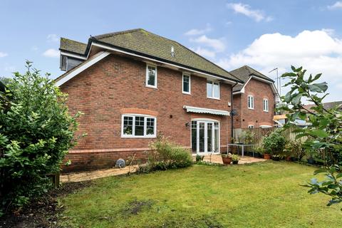 3 bedroom detached house for sale, Burnt Hill Way, Wrecclesham, Farnham, Surrey, GU10