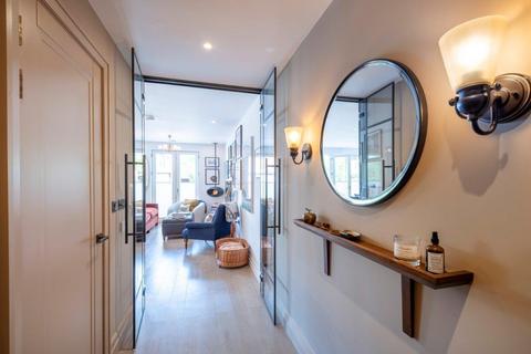 1 bedroom apartment for sale, Church Walk, Hampstead, London, NW3