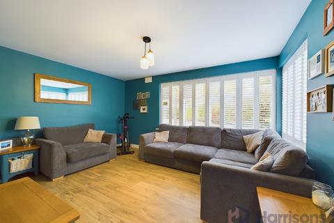 4 bedroom semi-detached house for sale, Hop Pickers Close, Selling, Faversham, Kent, ME13 9FH