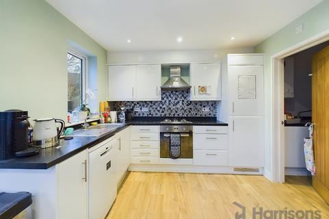 4 bedroom semi-detached house for sale, Hop Pickers Close, Selling, Faversham, Kent, ME13 9FH