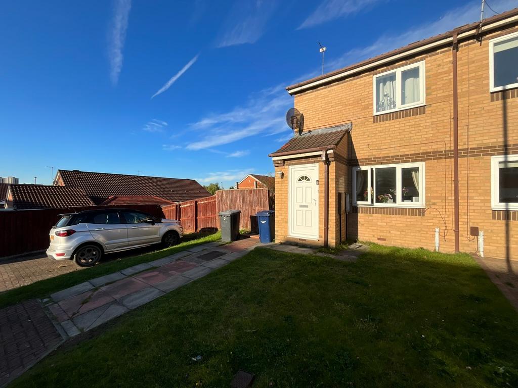 Springwood, Hebburn, Tyne and Wear, NE31 2 bed end of terrace house for