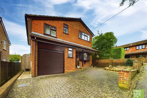 4 bedroom detached house for sale, Allendale Close, Sandhurst, Berkshire, GU47