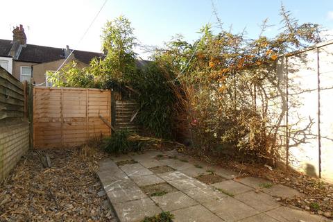21 Mead Road, Gravesend, DA11 7PP