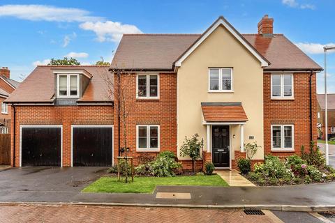 5 bedroom detached house for sale, Birches View, East Grinstead RH19