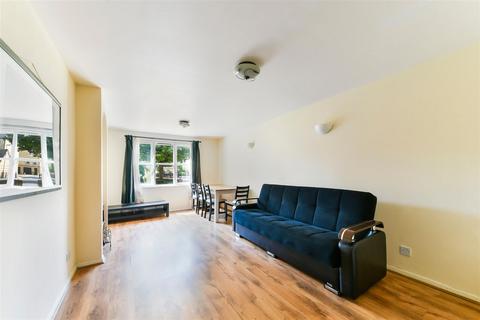 2 bedroom flat to rent, Heddington Grove, Islington, N7