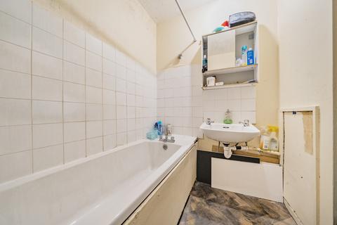 3 bedroom apartment for sale, John Ruskin Street, London