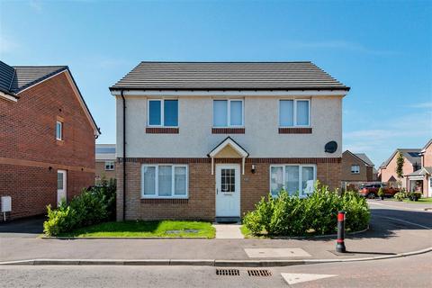 4 bedroom detached house for sale, Silk Place, Stonehouse