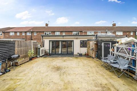 4 bedroom terraced house to rent, Slough,  Berkshire,  SL2