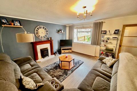 3 bedroom end of terrace house for sale, Hawkins Close, Rothwell, Kettering