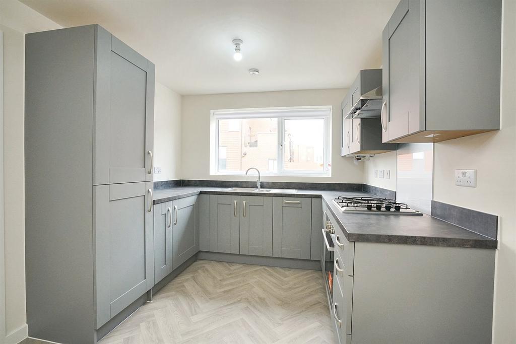 Leicester LE3 3 bed terraced house to rent £1,400 pcm (£323 pw)