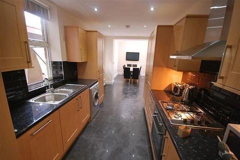 7 bedroom terraced house to rent, Osborne Avenue, Tyne and Wear NE2