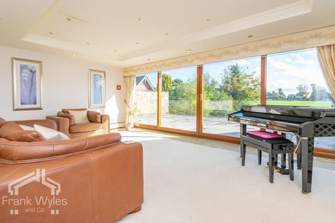 5 bedroom detached house for sale, Dubside, Wrea Green