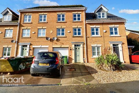 3 bedroom townhouse for sale, Shipman Road, Leicester