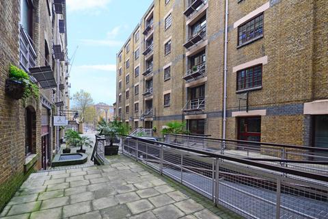 3 bedroom flat to rent, New Crane Place, Wapping, London, E1W