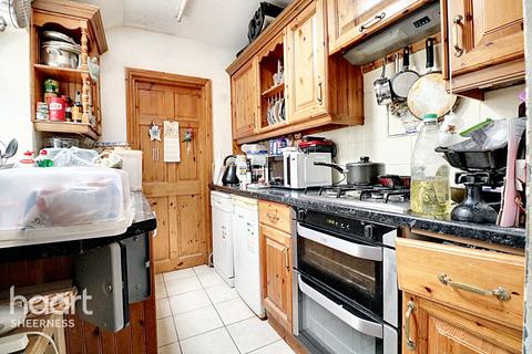 2 bedroom terraced house for sale, South Street, Queenborough