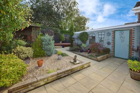 2 bedroom detached bungalow for sale, Elm Crescent, Burgh Le Marsh PE24