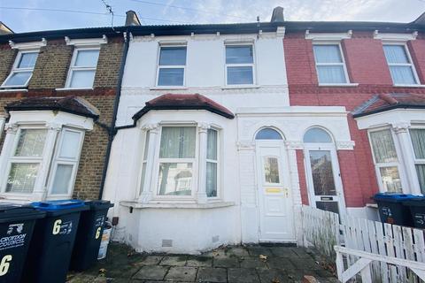 2 bedroom terraced house for sale, Sandown Road, London