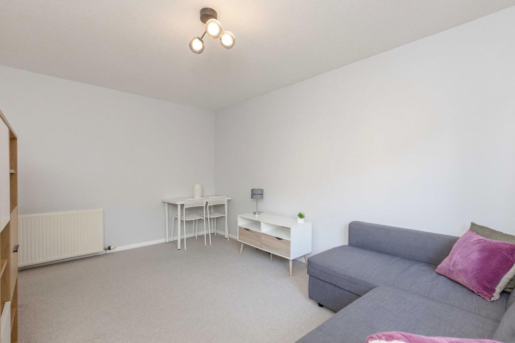 Harrismith Place, Leith, Edinburgh, EH7 2 bed flat to rent £1,200 pcm