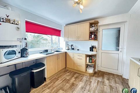 3 bedroom link detached house for sale, Pine View, Rugeley, WS15 2XW