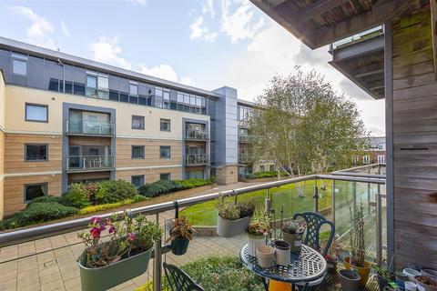 1 bedroom flat for sale, Grove Park Oval, Gosforth, Newcastle Upon Tyne