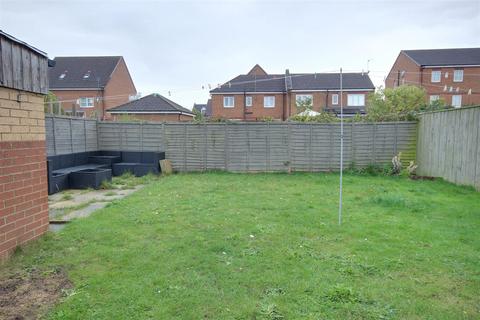 3 bedroom detached house for sale, Blackburn Avenue, Brough