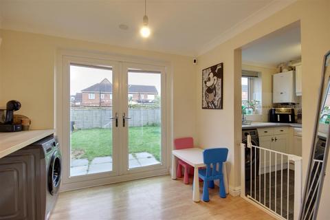 3 bedroom detached house for sale, Blackburn Avenue, Brough