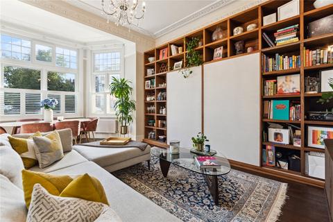 2 bedroom apartment for sale, Clapham Common North Side, SW4