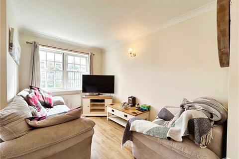 22 Calcott Park, Yateley, GU46 6JJ