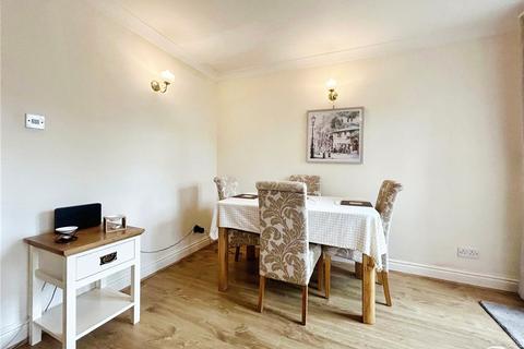 22 Calcott Park, Yateley, GU46 6JJ