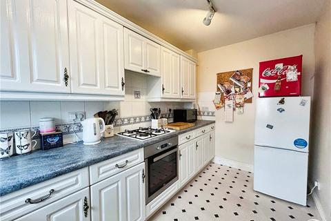 22 Calcott Park, Yateley, GU46 6JJ