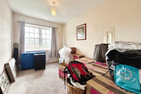 22 Calcott Park, Yateley, GU46 6JJ