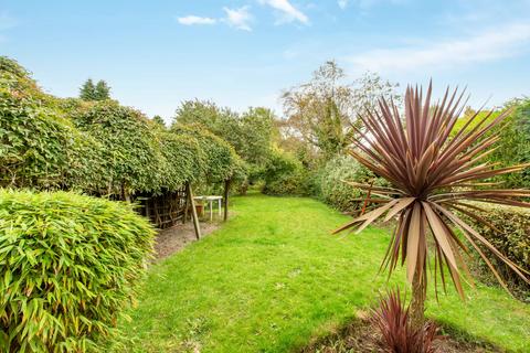 3 bedroom semi-detached house for sale, Leeds LS17