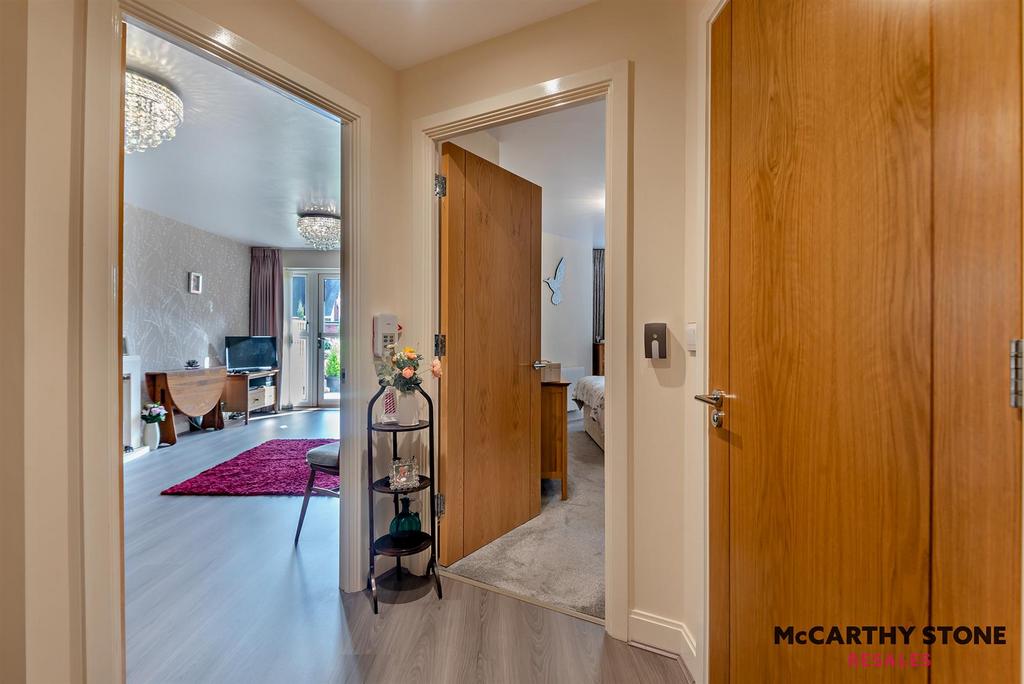 8623326-interior02-800.jpg