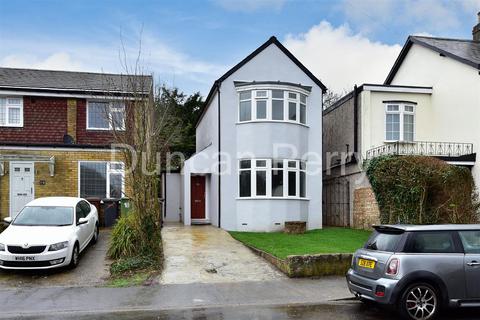 3 bedroom detached house to rent, Quakers Lane, Herts EN6