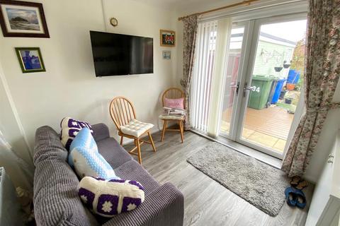 2 bedroom semi-detached bungalow for sale, Westwood Avenue, Oulton Broad, Lowestoft, Suffolk