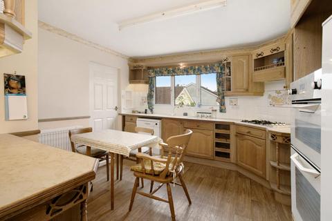 9 Coryton Close, Dawlish, EX7 9DT