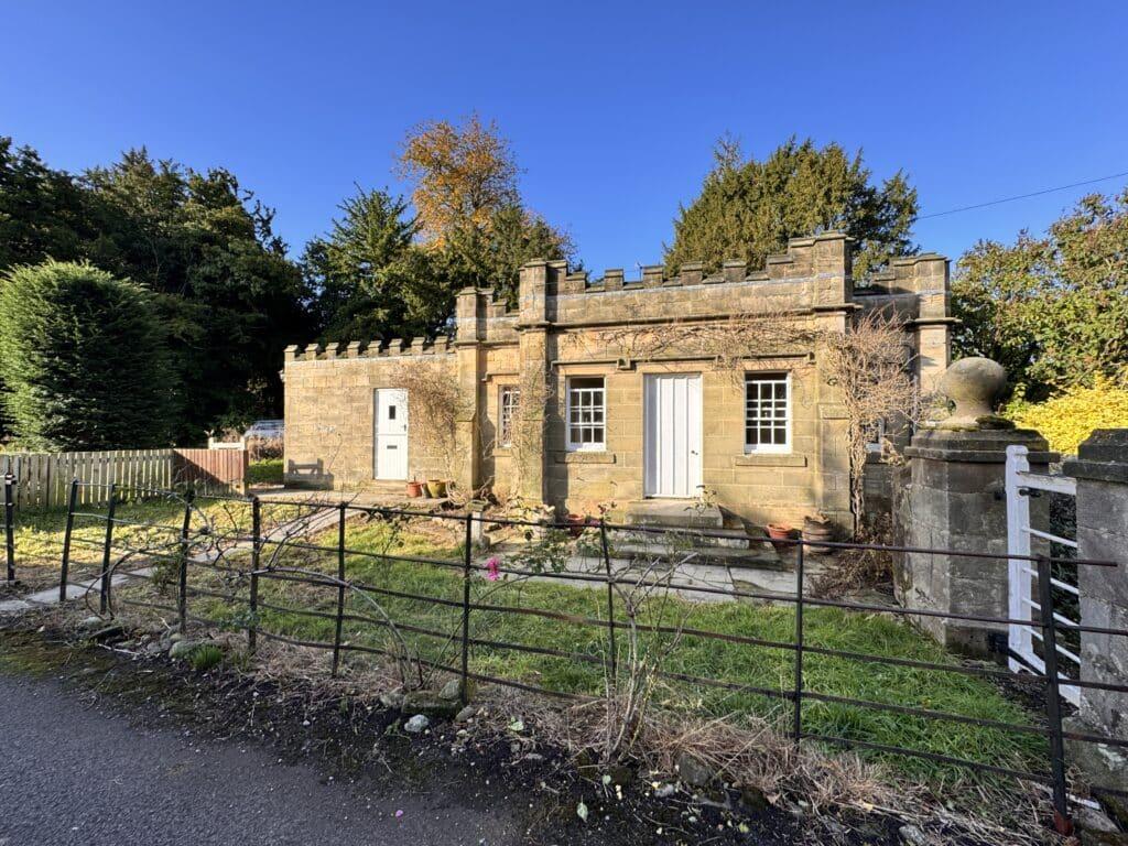 Lawn Lodge, Hornby, Bedale, North... 2 bed cottage to rent £850 pcm