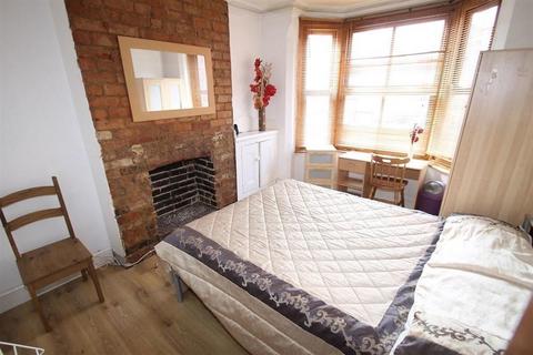 2 bedroom terraced house for sale, Roman Street, West End, Leicester