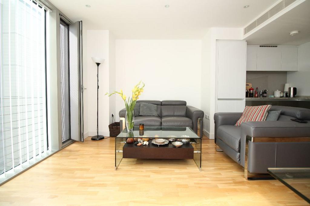 Landmark West Tower, Marsh Wall... 1 bed apartment to rent £2,300 pcm