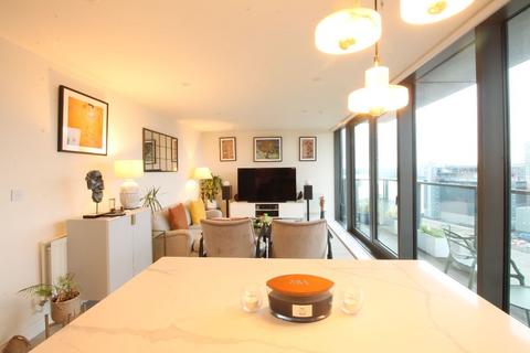 2 bedroom apartment to rent, Elektron Tower,  Blackwall Way, London